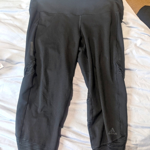 3/4 length adidas leggings - Picture 1 of 3